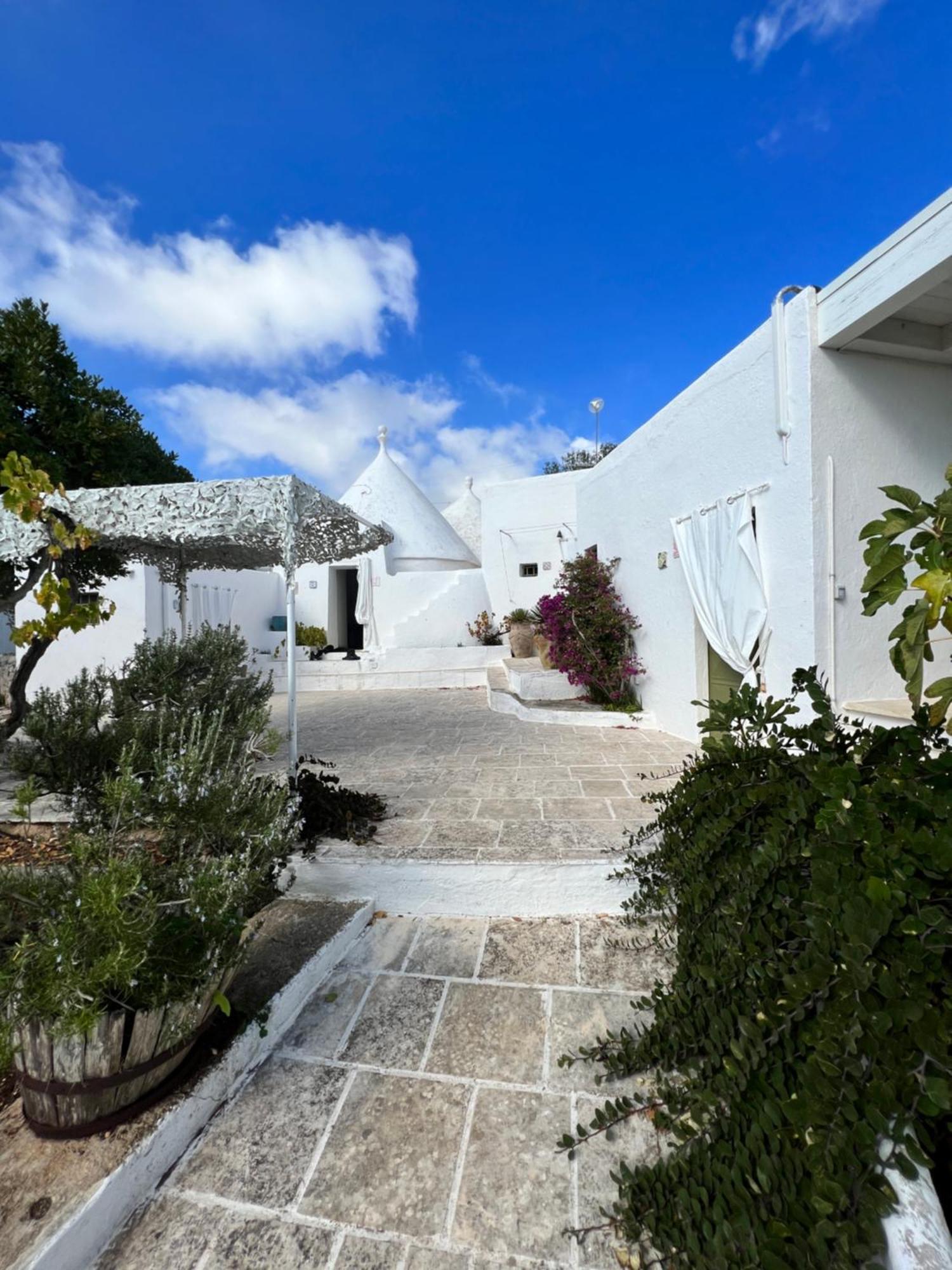 Syconium Trullo And Lamia Gea Charme And History Hotel Ostuni Exterior photo